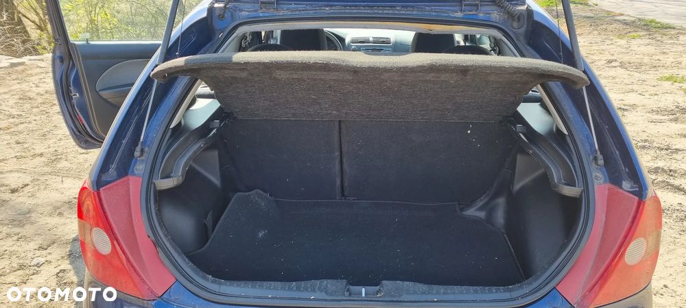 Honda Civic 1.6i ES - 11