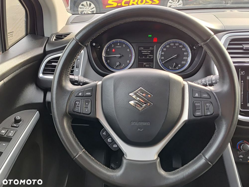 Suzuki SX4 S-Cross 1.4 T Premium - 13