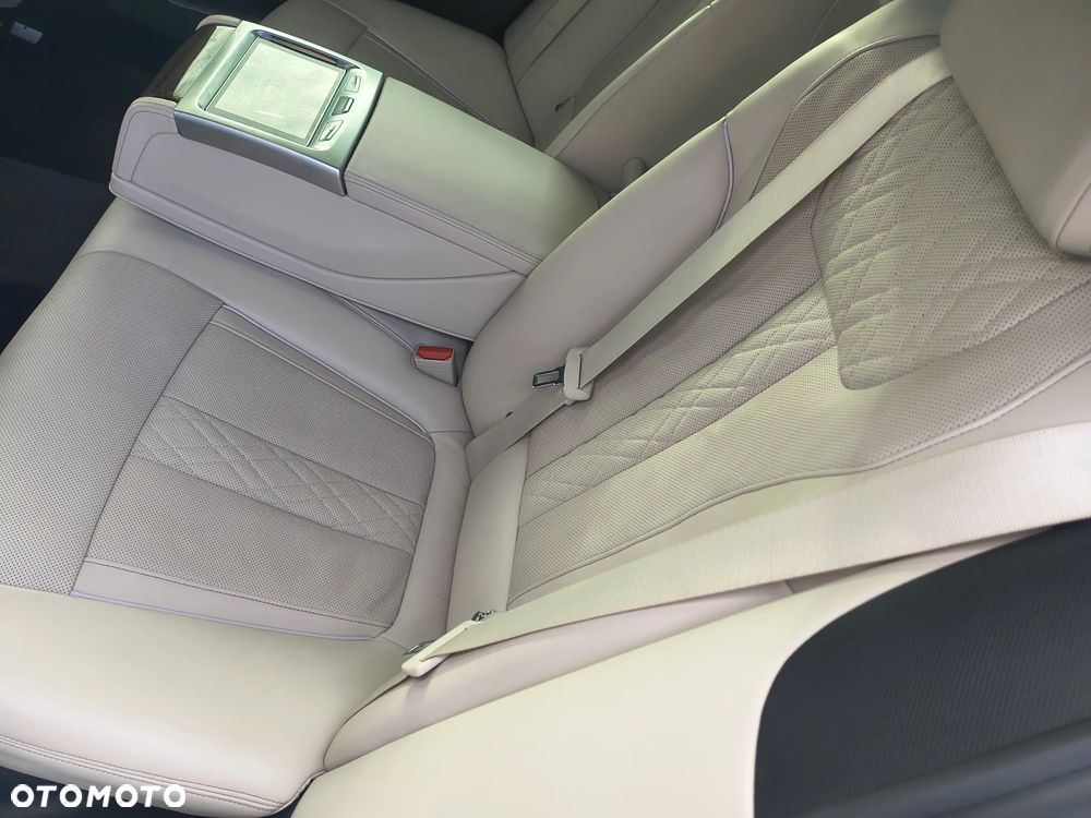 BMW Seria 7 ver-740ld-xdrive - 10