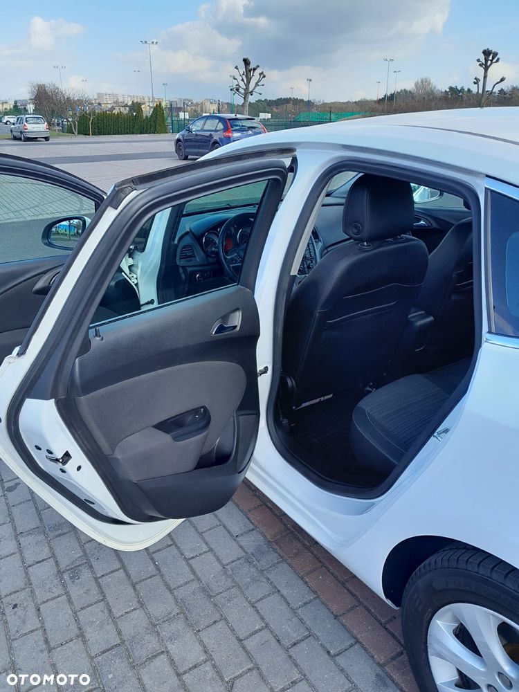 Opel Astra 1.4 T Business EU6 - 17