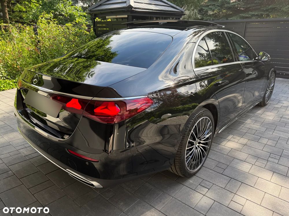 Mercedes-Benz Klasa E 220 d mHEV Exclusive 9G-Tronic - 11