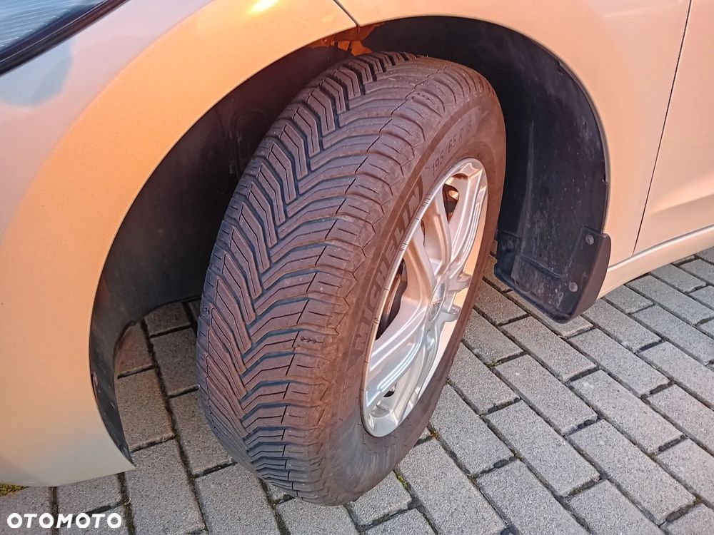 Hyundai Elantra 1.6 Style - 9