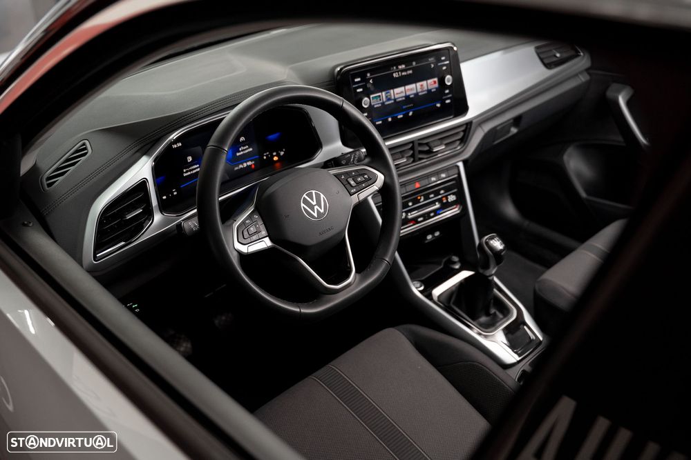 VW T-Roc 1.0 TSI Urban - 8