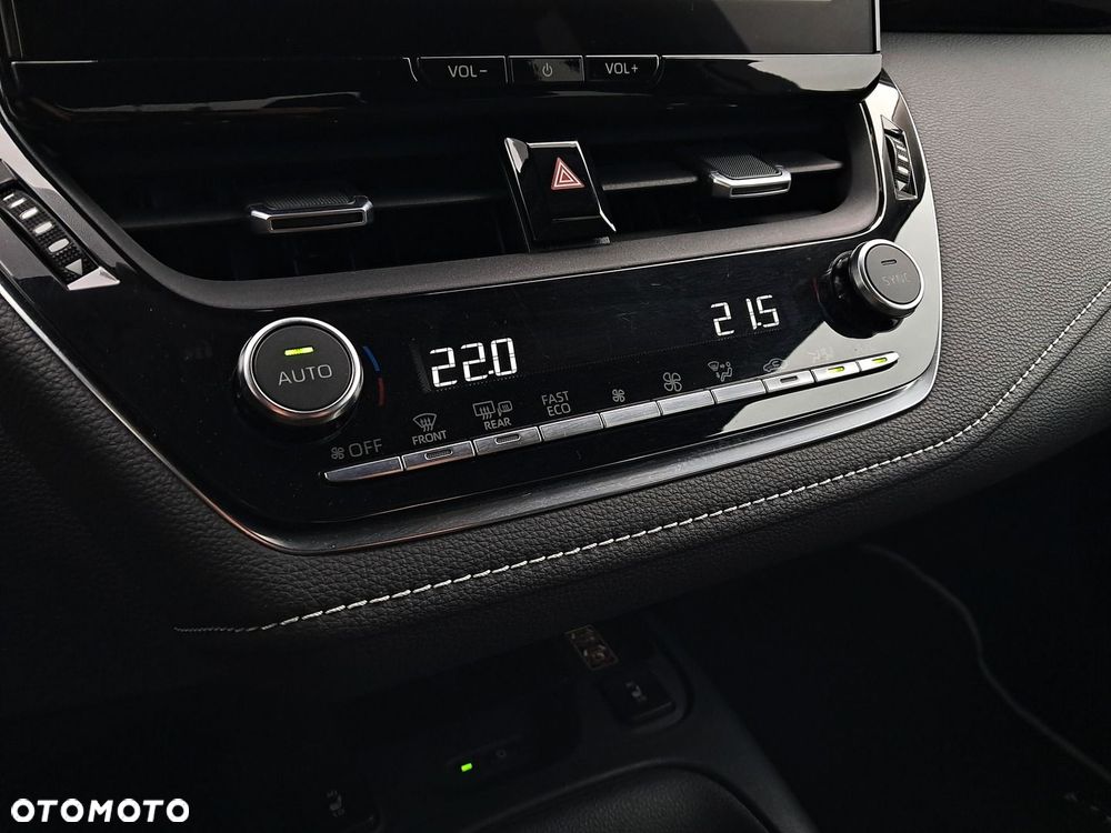 Toyota Corolla 1.8 Hybrid Style - 17