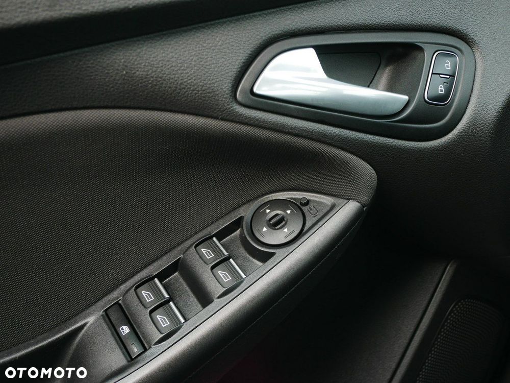 Ford Focus Turnier 1.0 EcoBoost Start-Stopp-System ACTIVE DESIGN - 24