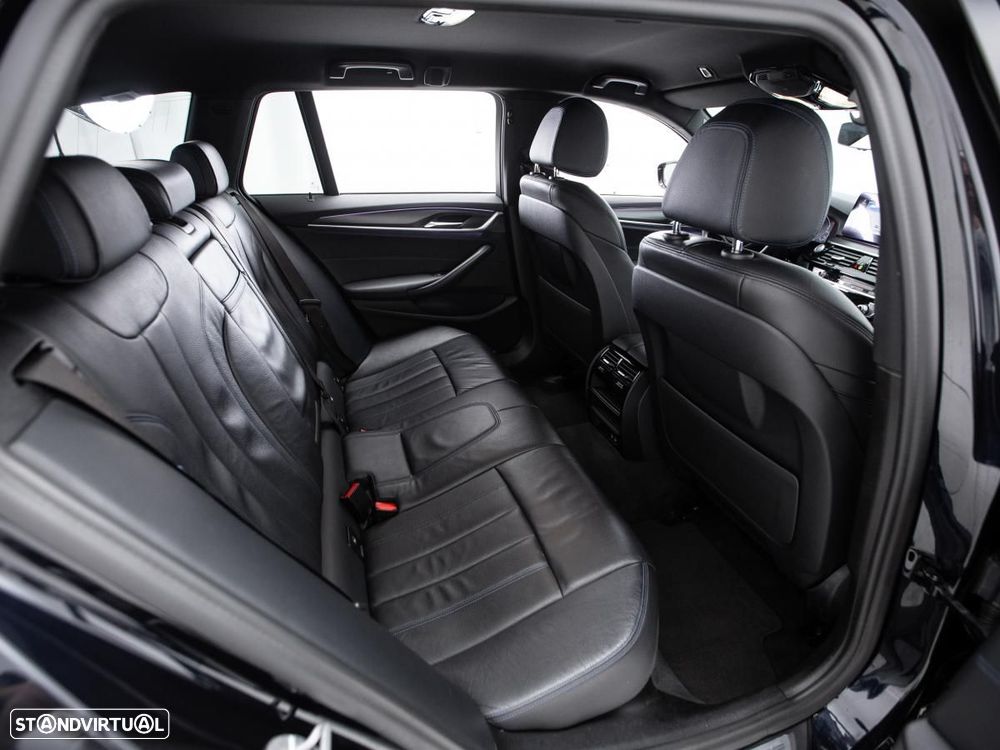 BMW 520 e Pack M - 13