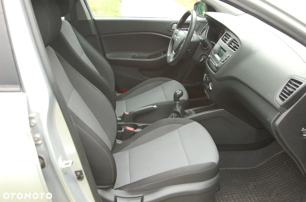 Hyundai i20 1.2 BlueDrive Comfort - 8
