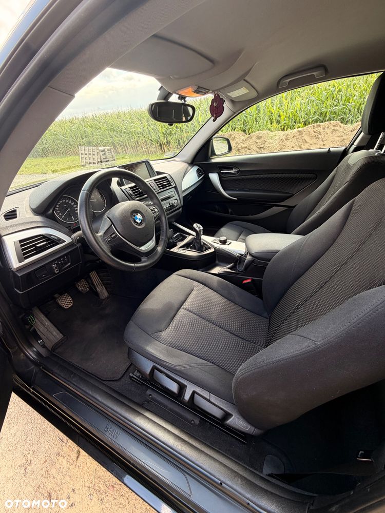 BMW Seria 1 114i - 4