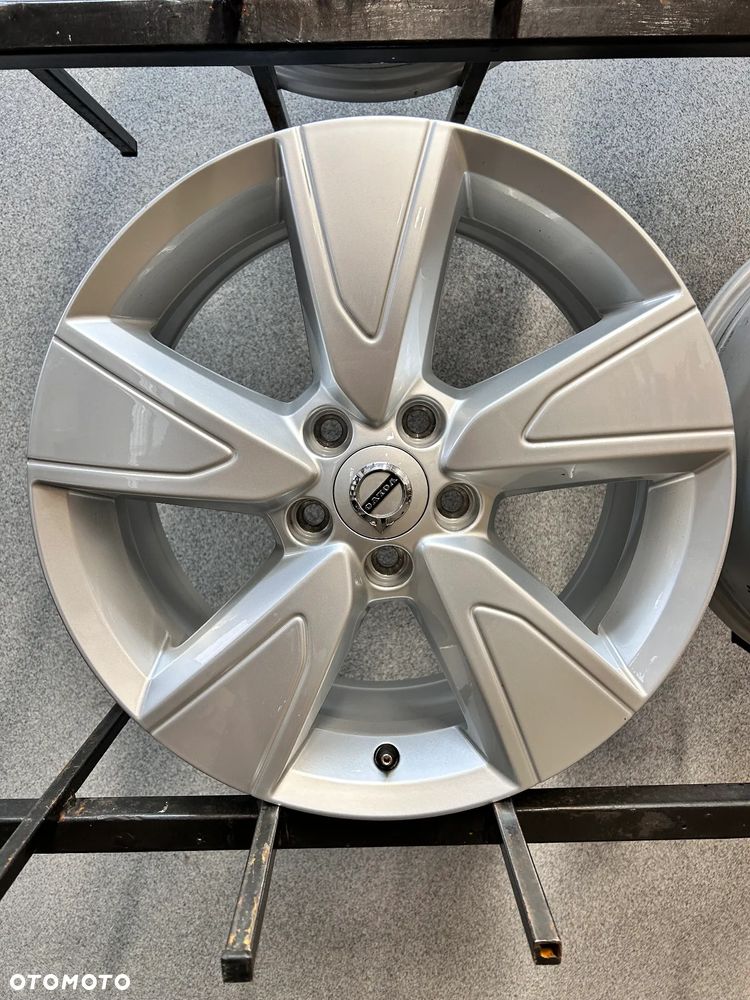 4 FELGI ALU. VOLVO XC40  17'' 7,5J ET50,5  NR. FABR. 316 80565 - 8