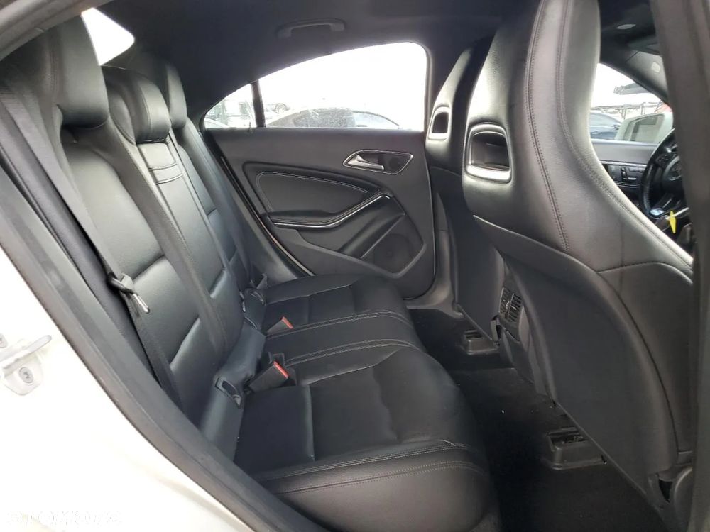 Mercedes-Benz CLA - 9