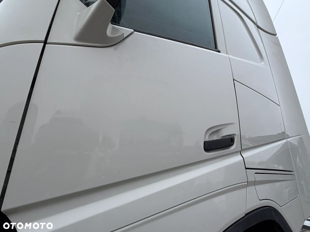 Volvo FH460 z Austrii kabina XL nowa hydraulika 600Tkm oryginalnego przebiegu - 20