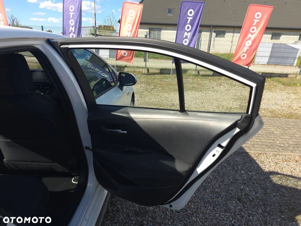 Toyota Corolla 1.8 Hybrid Comfort - 12
