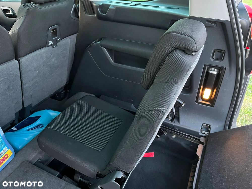 Peugeot 5008 2.0 HDi Family 7os - 16