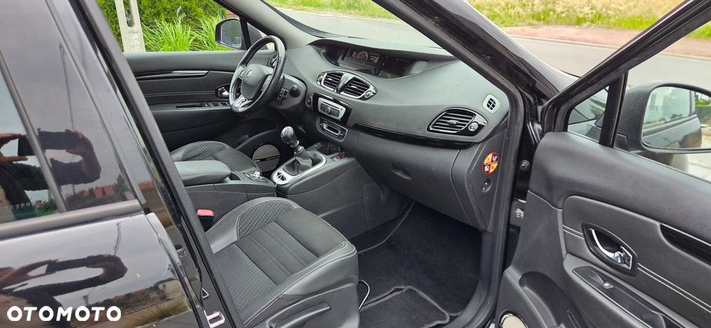 Renault Scenic ENERGY TCe 130 BOSE EDITION - 9