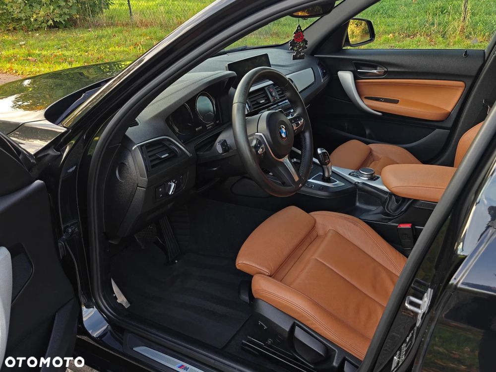 BMW Seria 1 118i Edition M Sport Shadow - 12