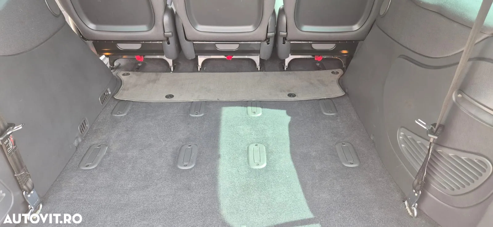 Volkswagen Sharan - 19