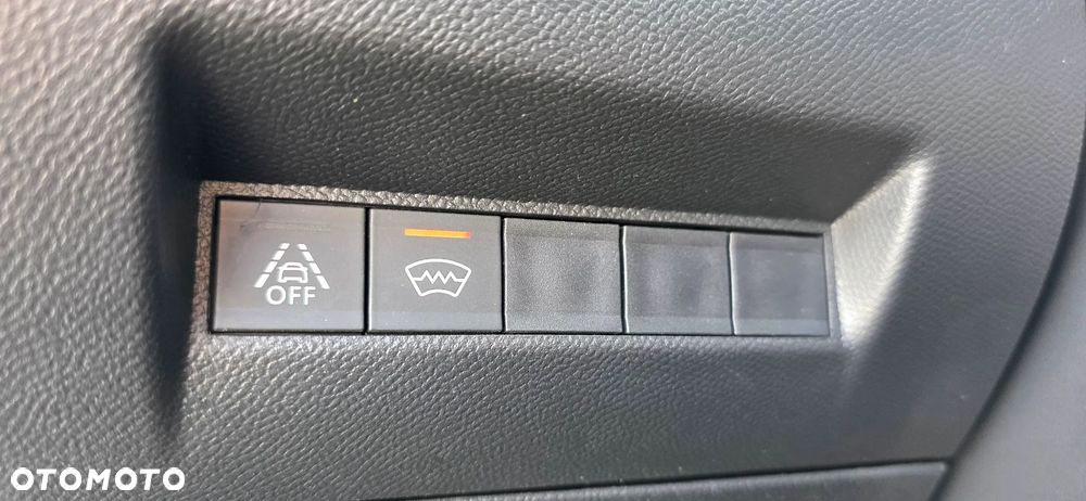 Peugeot 2008 1.5 BlueHDi GT S&S - 15