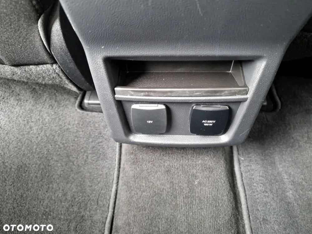 Ford S-Max 2.0 EcoBlue Titanium - 26