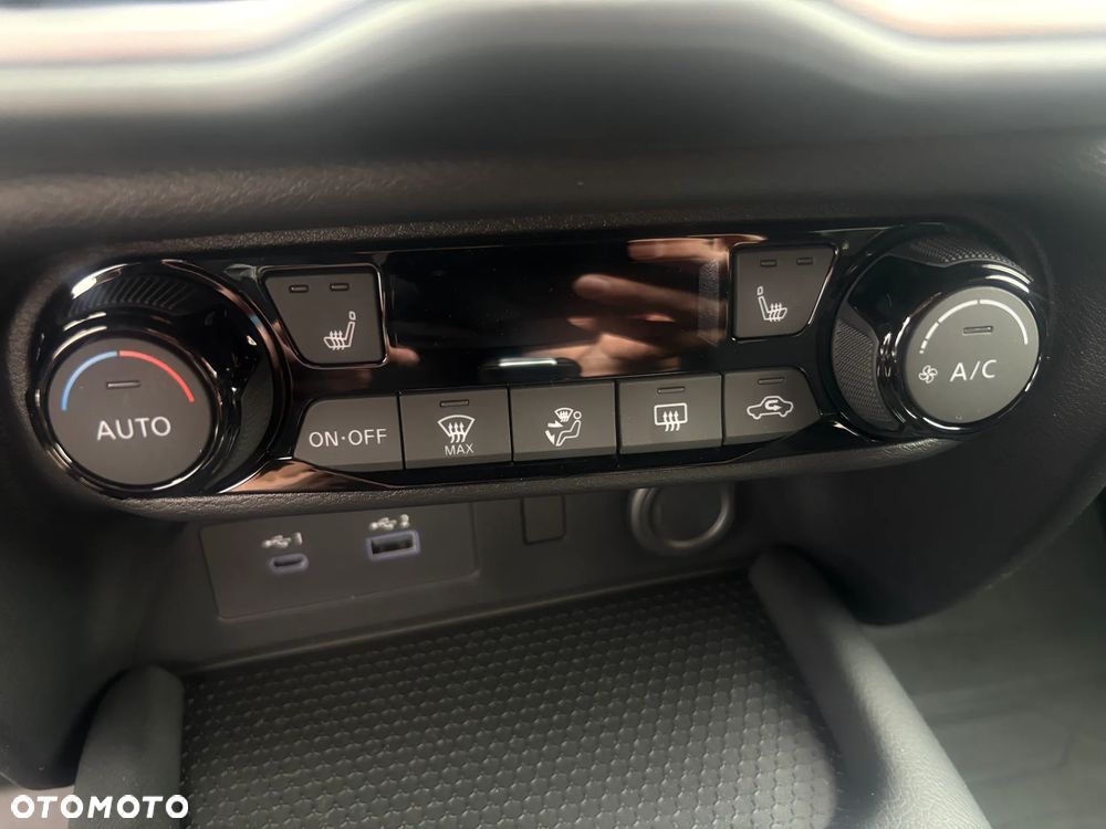 Nissan Juke 1.0 DIG-T Acenta DCT - 12