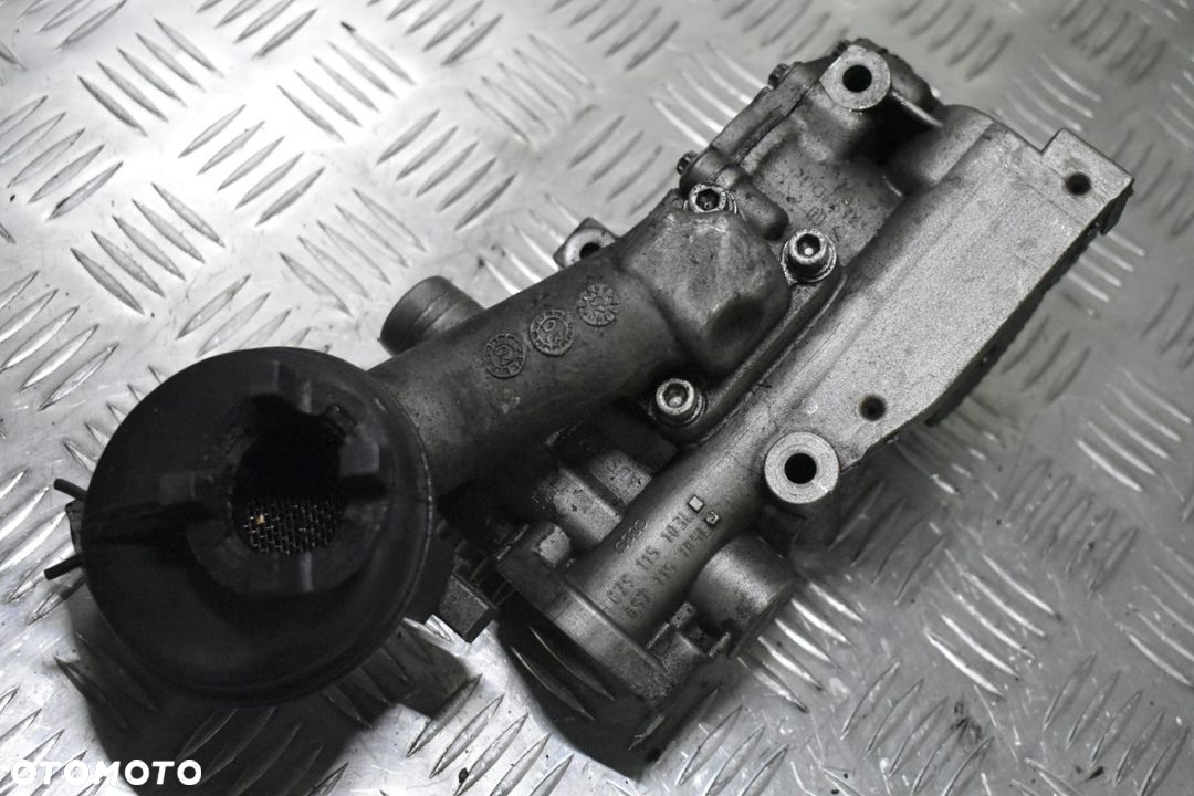 Audi A8 D3 4.2 Pompa oleju 079115103L - 5