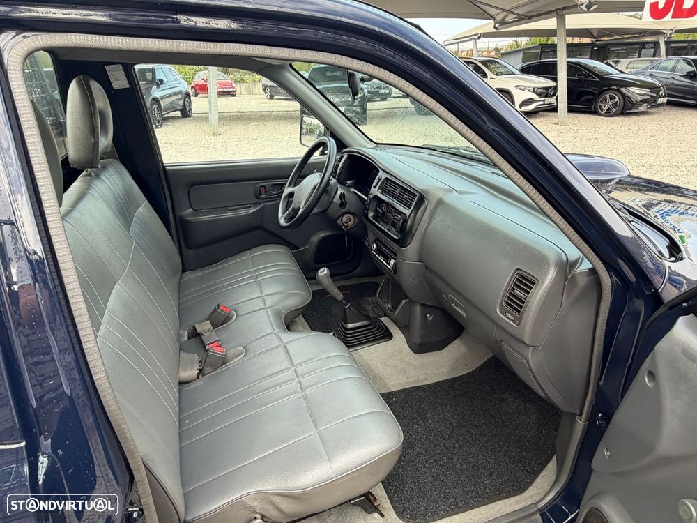 Mitsubishi L200 2.5TD Cab. Simples 3LUG Nacional - 9