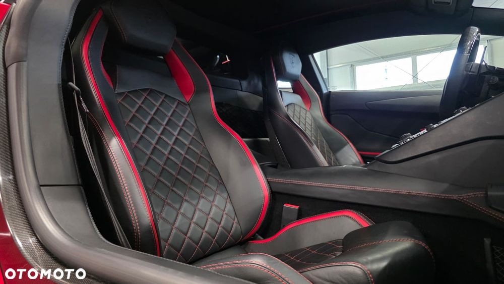 Lamborghini Aventador - 27