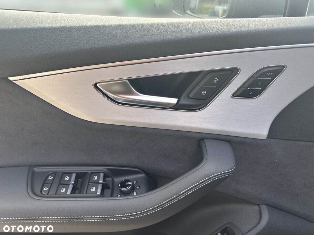 Audi Q7 - 12