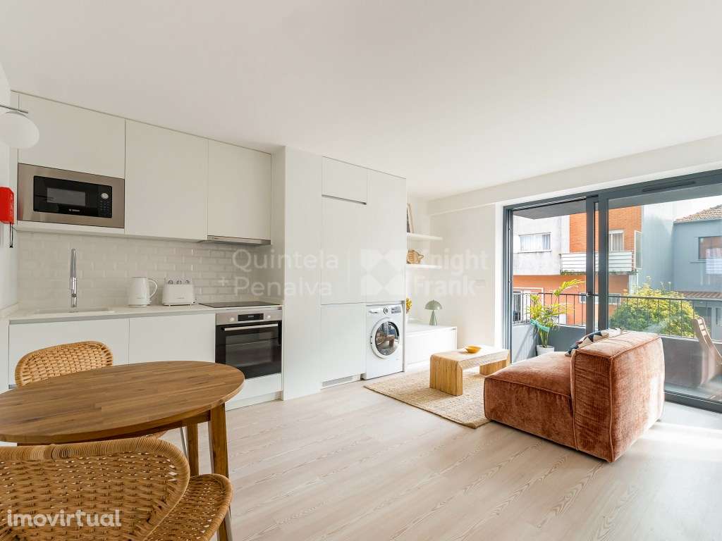 Apartamento T0+1 com varanda em Ramalde no Porto - Grande imagem: 2/25