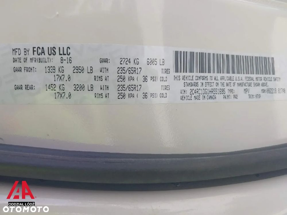 Chrysler Pacifica - 12