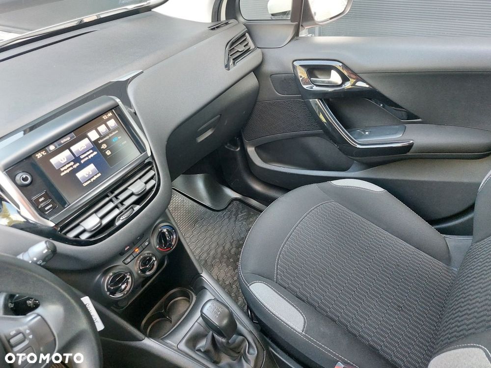 Peugeot 208 1.6 BlueHDi Active - 14