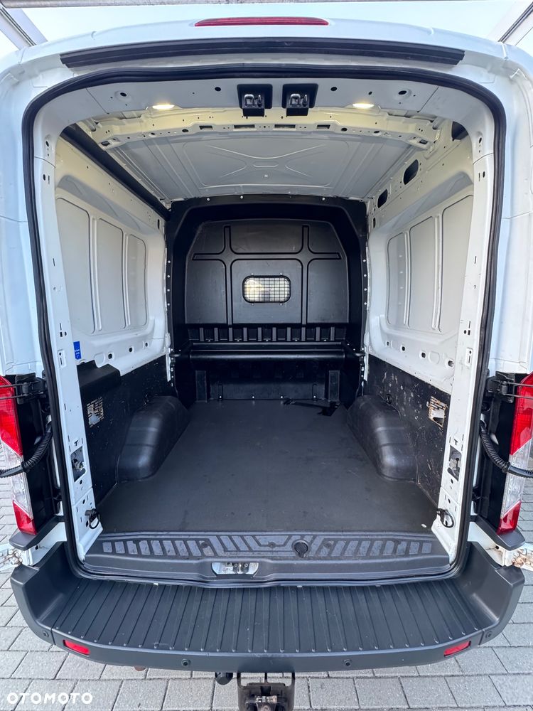 Ford Transit - 18