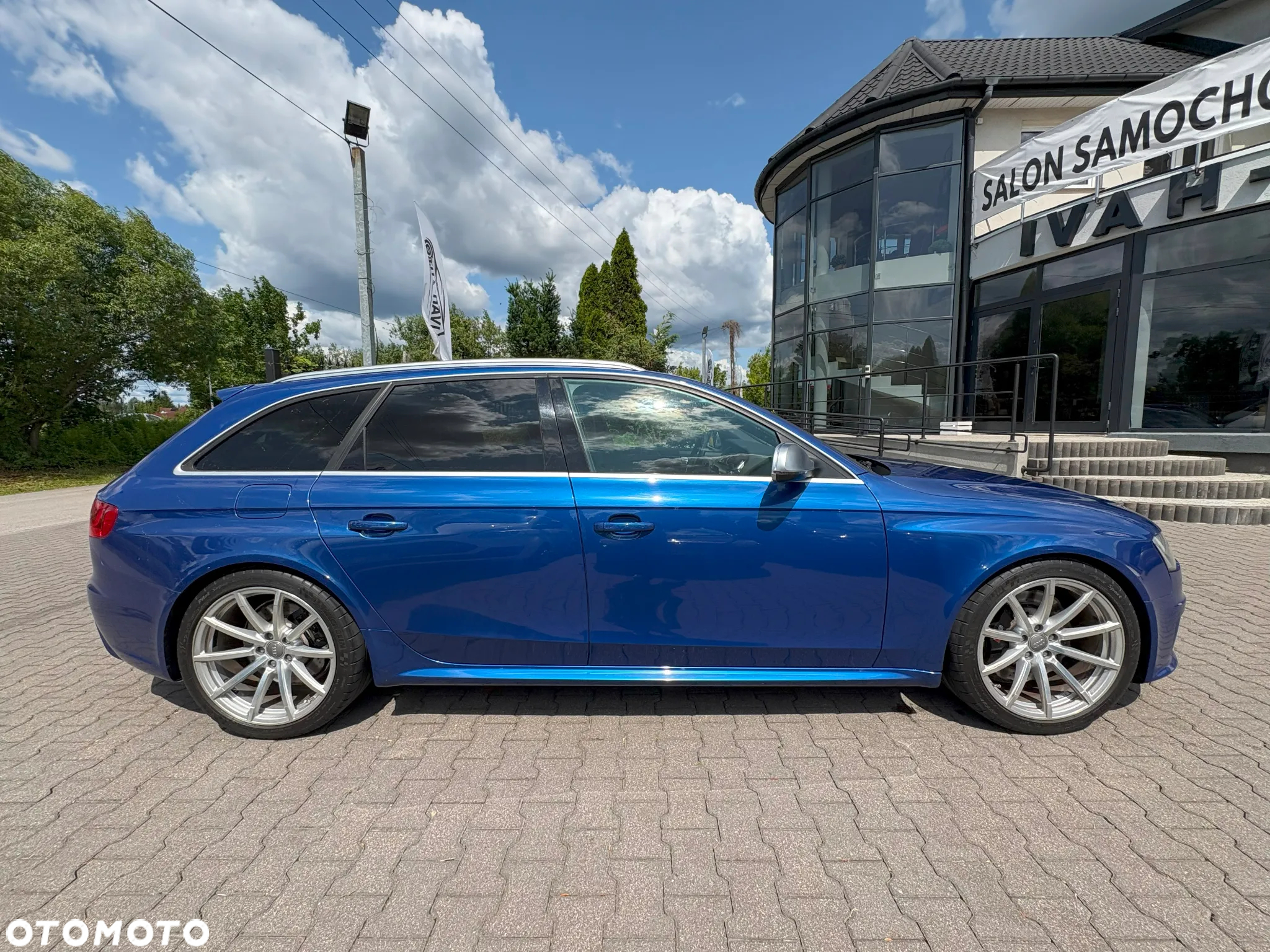 Audi RS4 Standard - 4