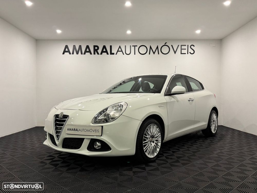 Alfa Romeo Giulietta 1.6 JTDM Distinctive - 2