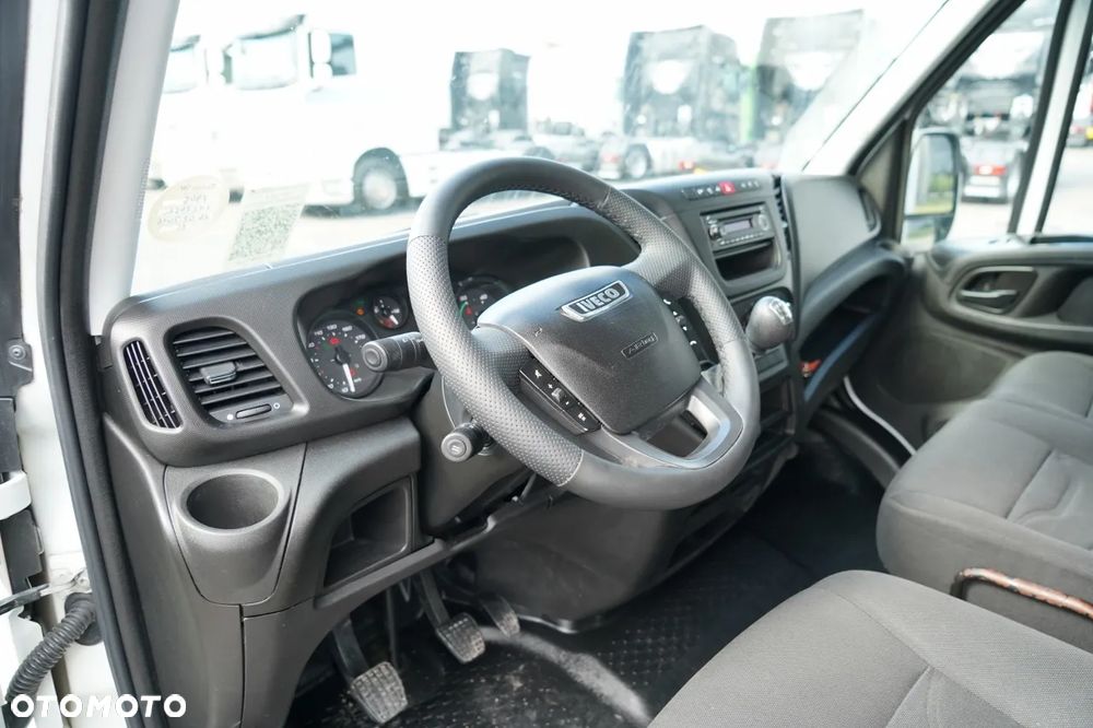 Iveco DAILY 35-150 / KONTENER 4,2 M / WINDA-750kg / BLIŹNIAK DMC: 3500 KG - 21