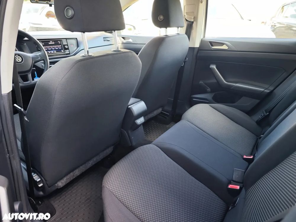 Volkswagen Polo 1.0 MPI Base - 12