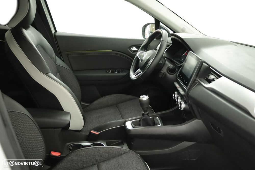 Renault Captur 1.0 TCe Techno Bi-Fuel - 23