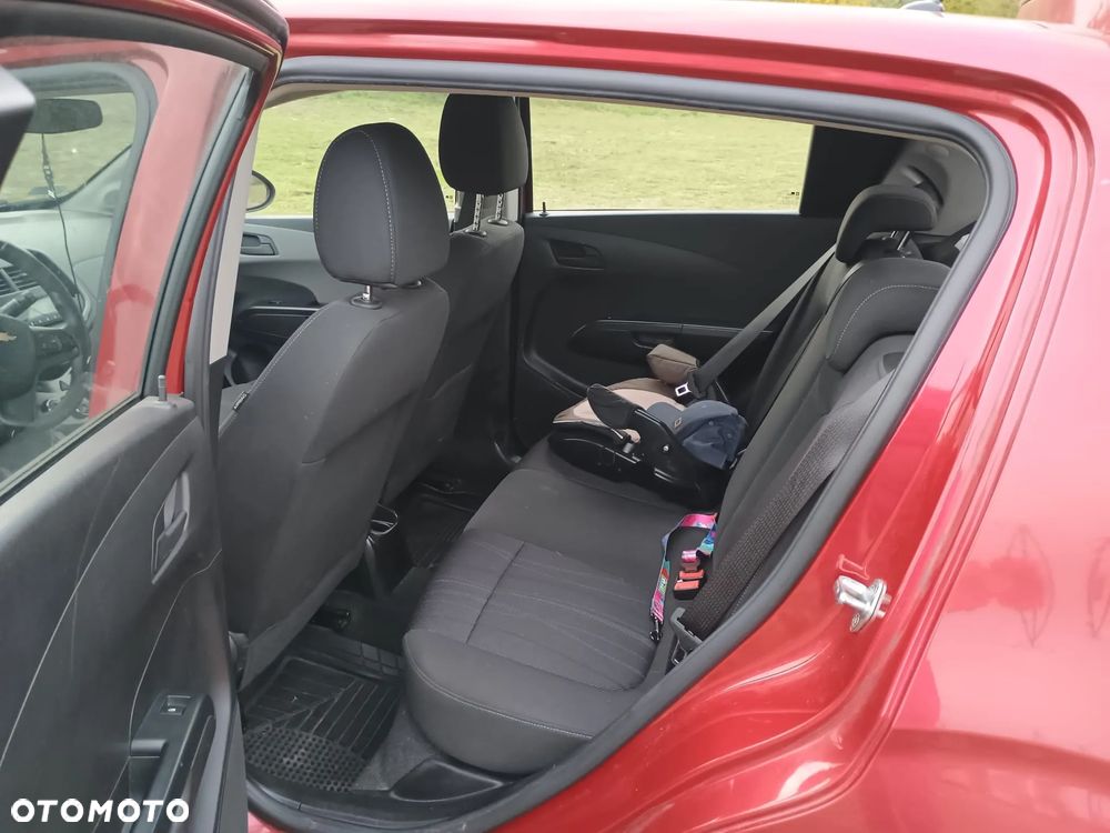 Chevrolet Aveo 1.4 16V LS - 10