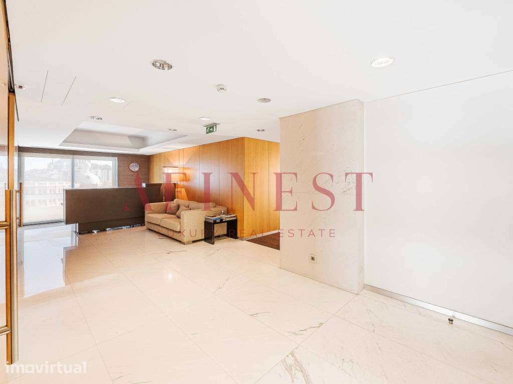 APARTAMENTO T6 NO CAMPO PEQUENO - LISBOA - Grande imagem: 5/53