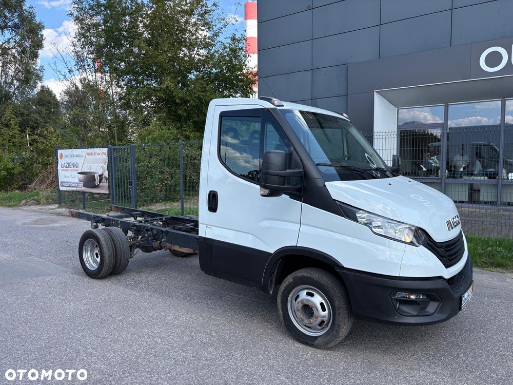 Iveco Daily 35C180 3.0 180 km Manual rozstaw 3.45 - 3