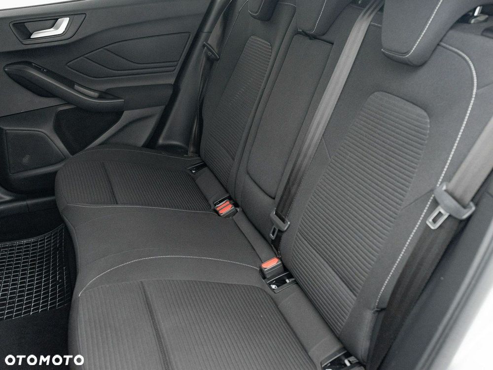 Ford Focus - 27