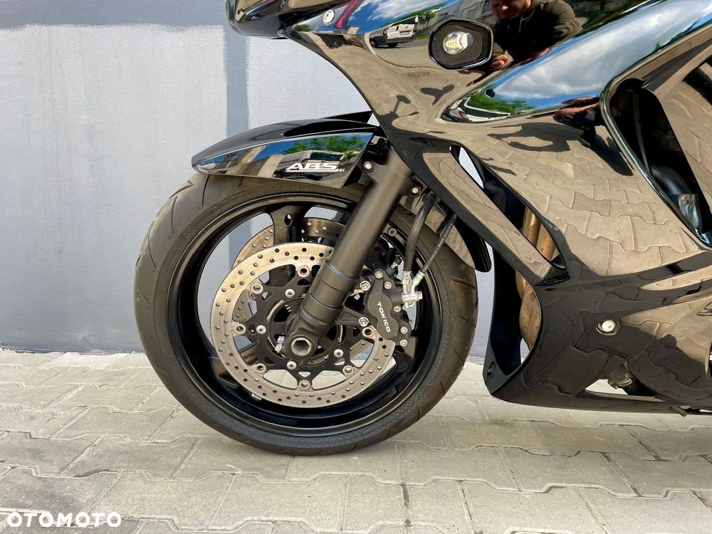 Suzuki GSX - 9