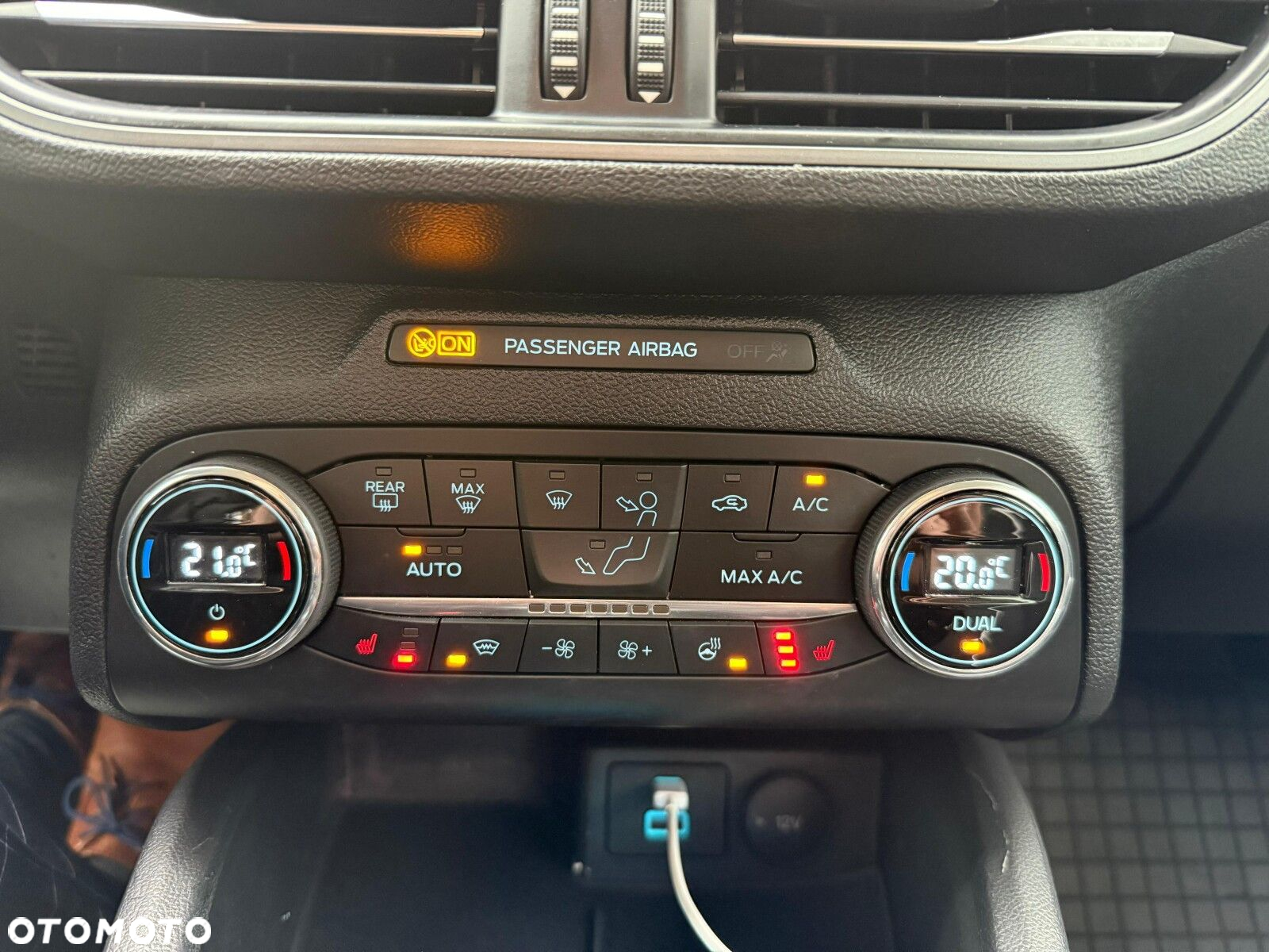 Ford Focus - 24
