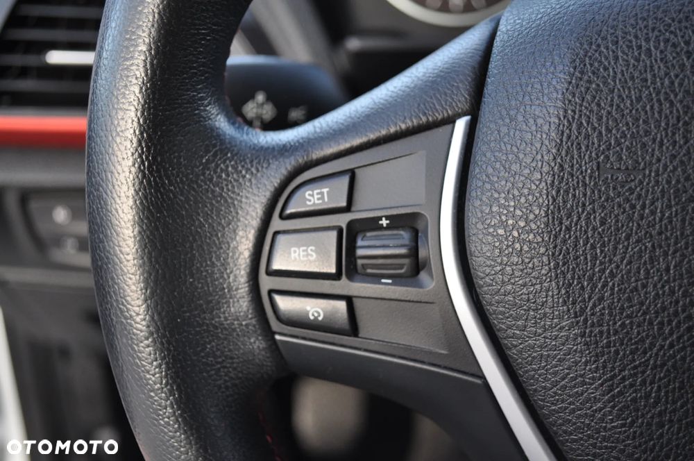 BMW Seria 1 116i - 28