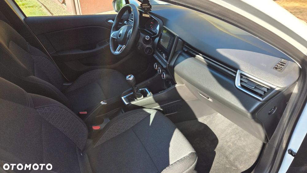 Renault Clio - 7