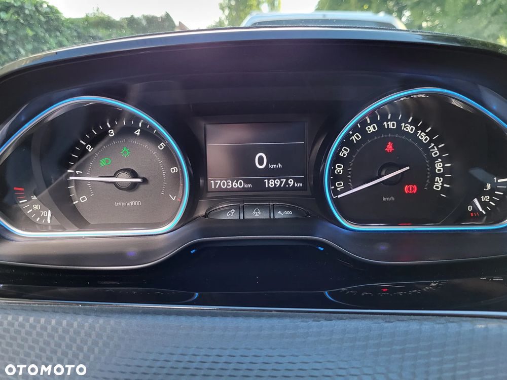 Peugeot 2008 1.6 VTi Allure - 12