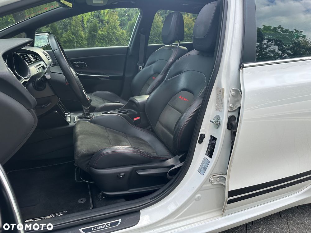 Kia Ceed 1.6 T-GDI GT XL - 19