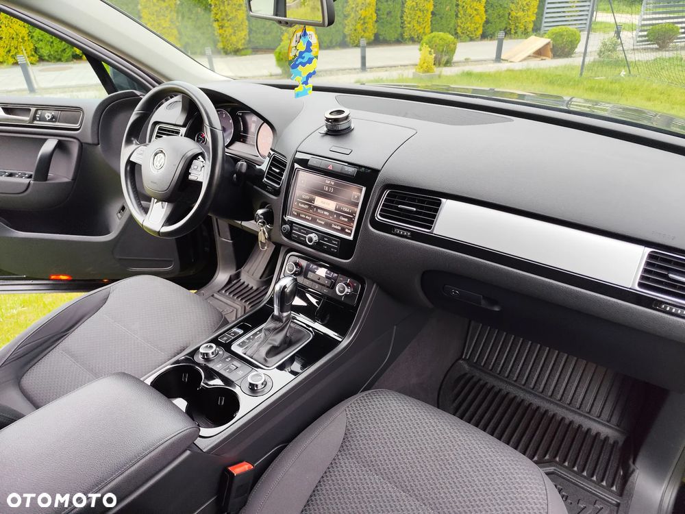 Volkswagen Touareg 3.0 V6 TDI 4XMot BMT - 10