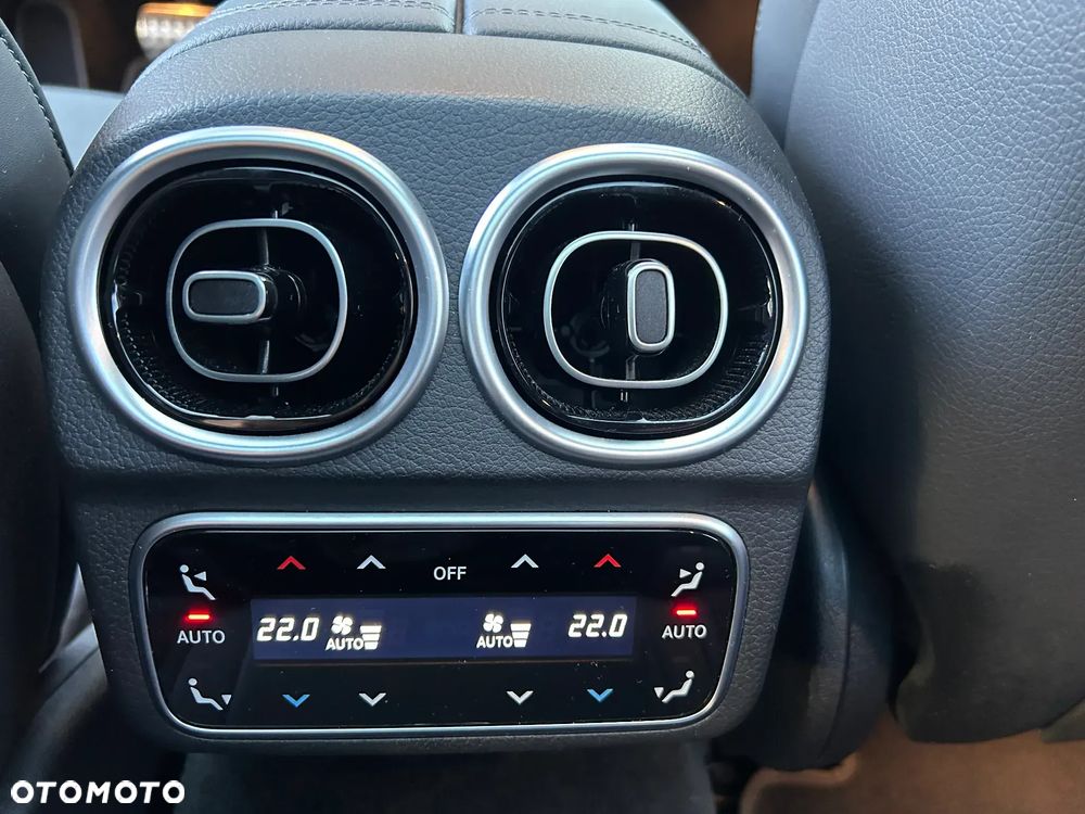 Mercedes-Benz Klasa C 400 e PHEV 4-Matic AMG - 17