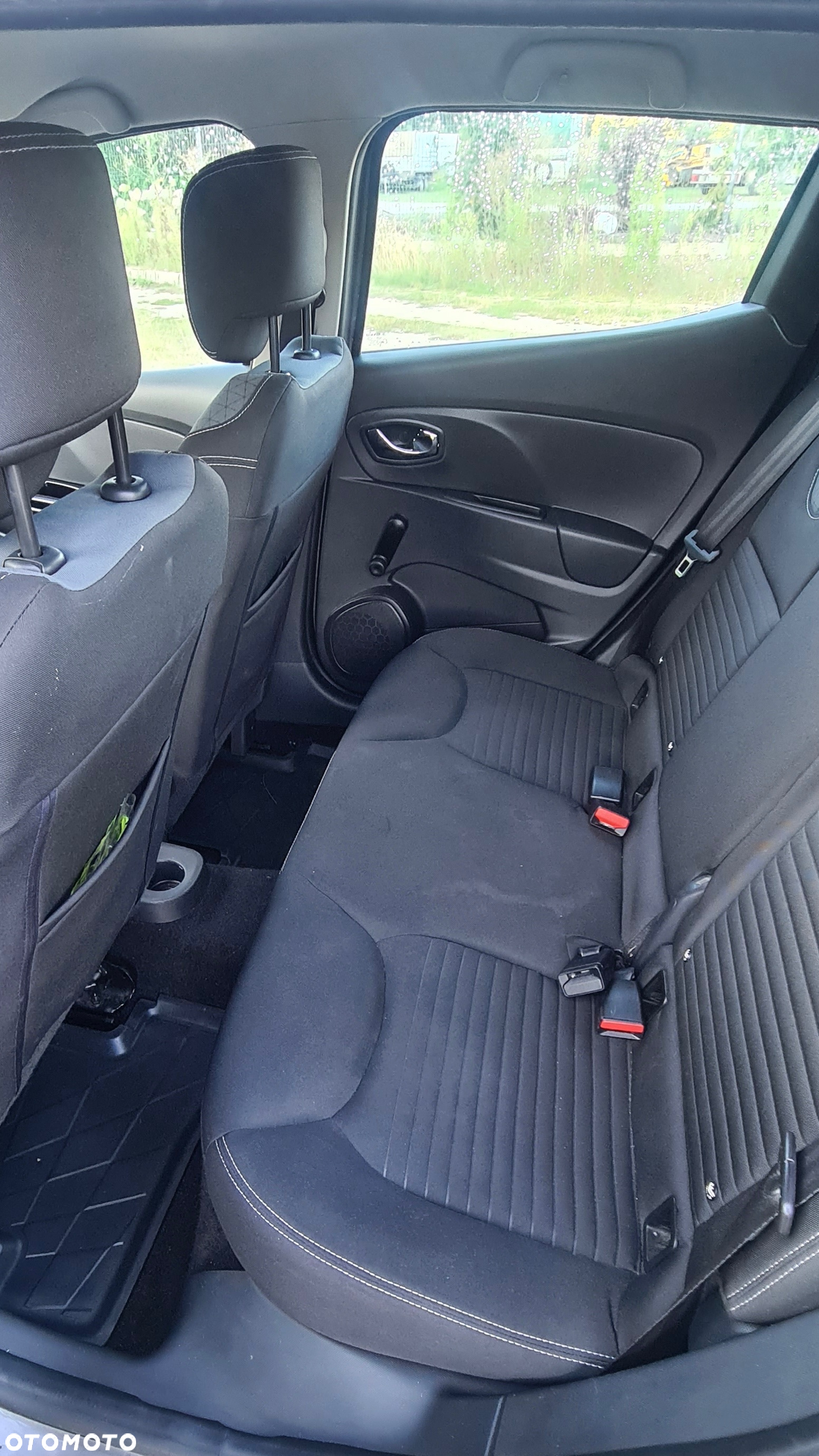 Renault Clio - 11