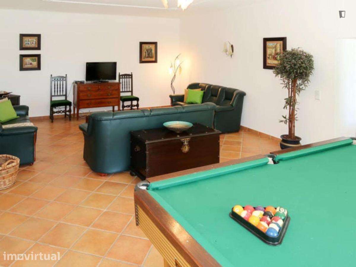 Quarto - localizado em Faro - Grande imagem: 4/14
